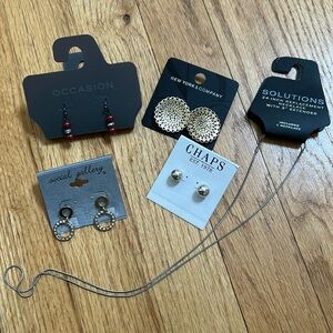 Jewelry: Earrings & Necklace